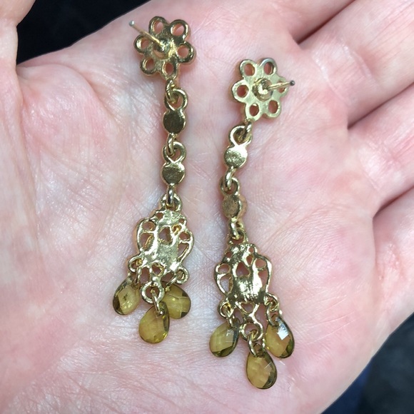 Peridot Glass Dangle Earrings 5/$25 - Picture 7 of 8